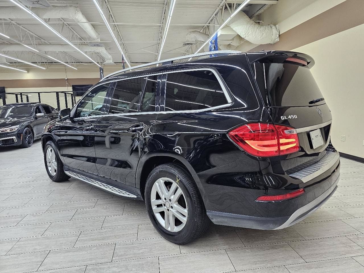 Used 2015 Mercedes-Benz GL 450 4MATIC image 8