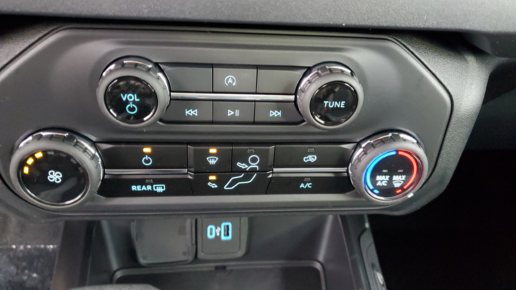 Used 2025 Ford Bronco 2-Door AWD/4WD image 24