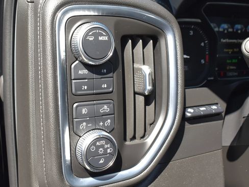 Used 2021 GMC Sierra 3500 Denali w/ Denali Black Diamond Edition AWD/4WD image 20
