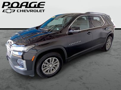 Used 2023 Chevrolet Traverse LT