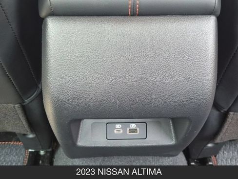 Used 2023 Nissan Altima 2.5 SR FWD image 16