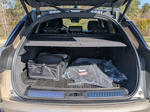 New 2026 Land Rover Range Rover Velar Dynamic SE image 27