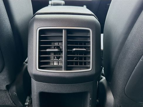 Used 2024 Kia Sportage EX FWD image 16