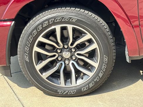 Used 2025 RAM 1500 Limited w/ Trailer Tow Group image 12