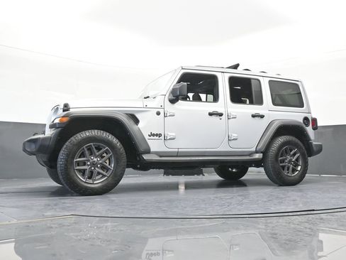 Used 2024 Jeep Wrangler Sport S AWD/4WD image 52