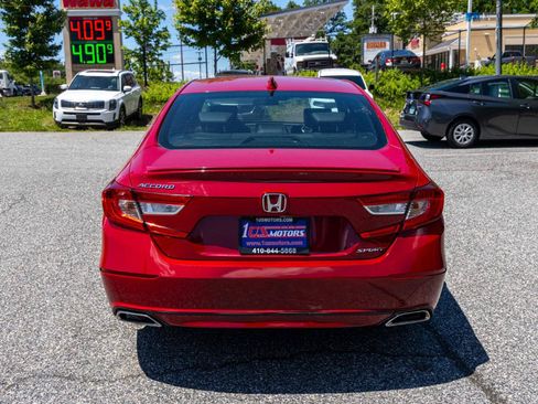 Used 2018 Honda Accord Sport image 5