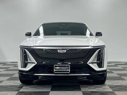 Used 2024 Cadillac Lyriq Tech image 4