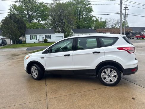 Used 2014 Ford Escape S FWD image 5