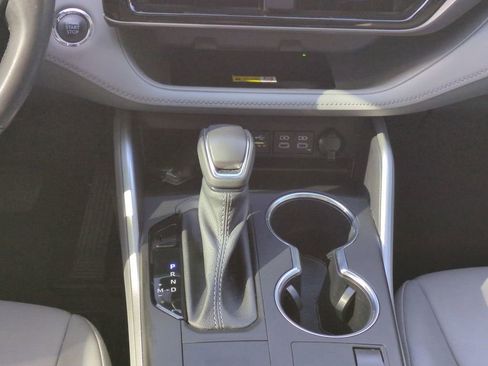 Certified 2023 Toyota Highlander XLE image 18