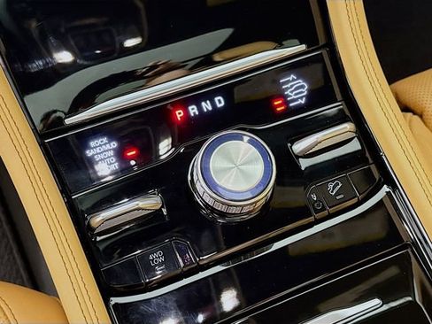 Used 2024 Jeep Grand Cherokee Summit image 20