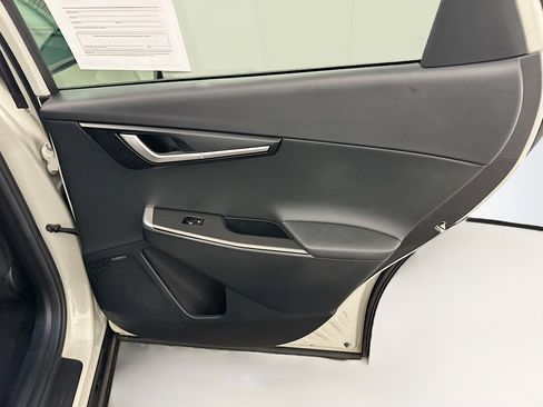 Used 2022 Kia EV6 Wind image 32