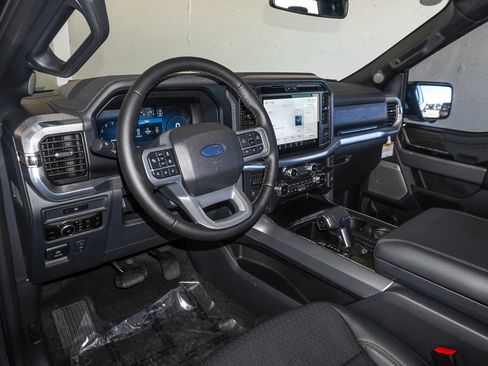 New 2025 Ford F150 Lariat w/ Equipment Group 502A High image 23