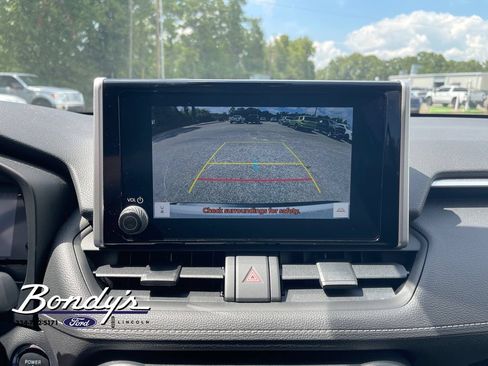 Used 2025 Toyota RAV4 XLE w/ Convenience Package AWD/4WD image 6