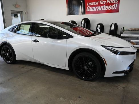 New 2026 Toyota Prius Plug-In Hybrid image 4