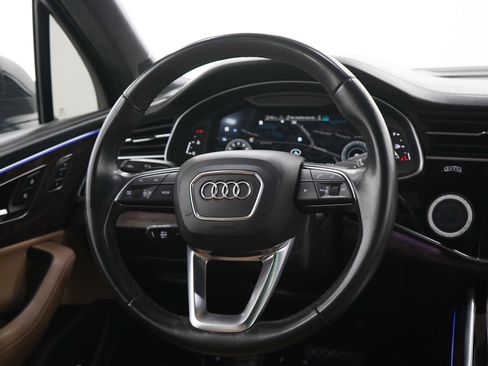 Used 2023 Audi Q7 3.0T Prestige AWD/4WD image 19