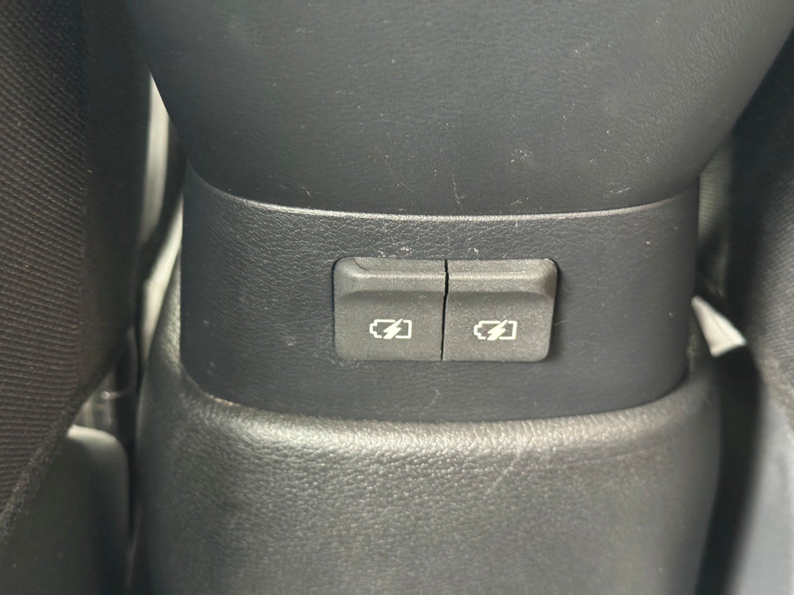 Used 2024 Nissan Versa S w/ Trunk Package FWD image 27