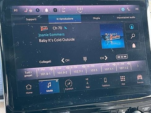 Used 2023 Jeep Grand Cherokee Limited image 14