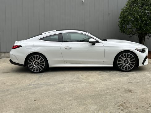 Certified 2024 Mercedes-Benz CLE 300 4MATIC Coupe image 5