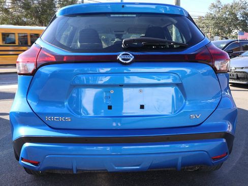 Used 2021 Nissan Kicks SV image 6