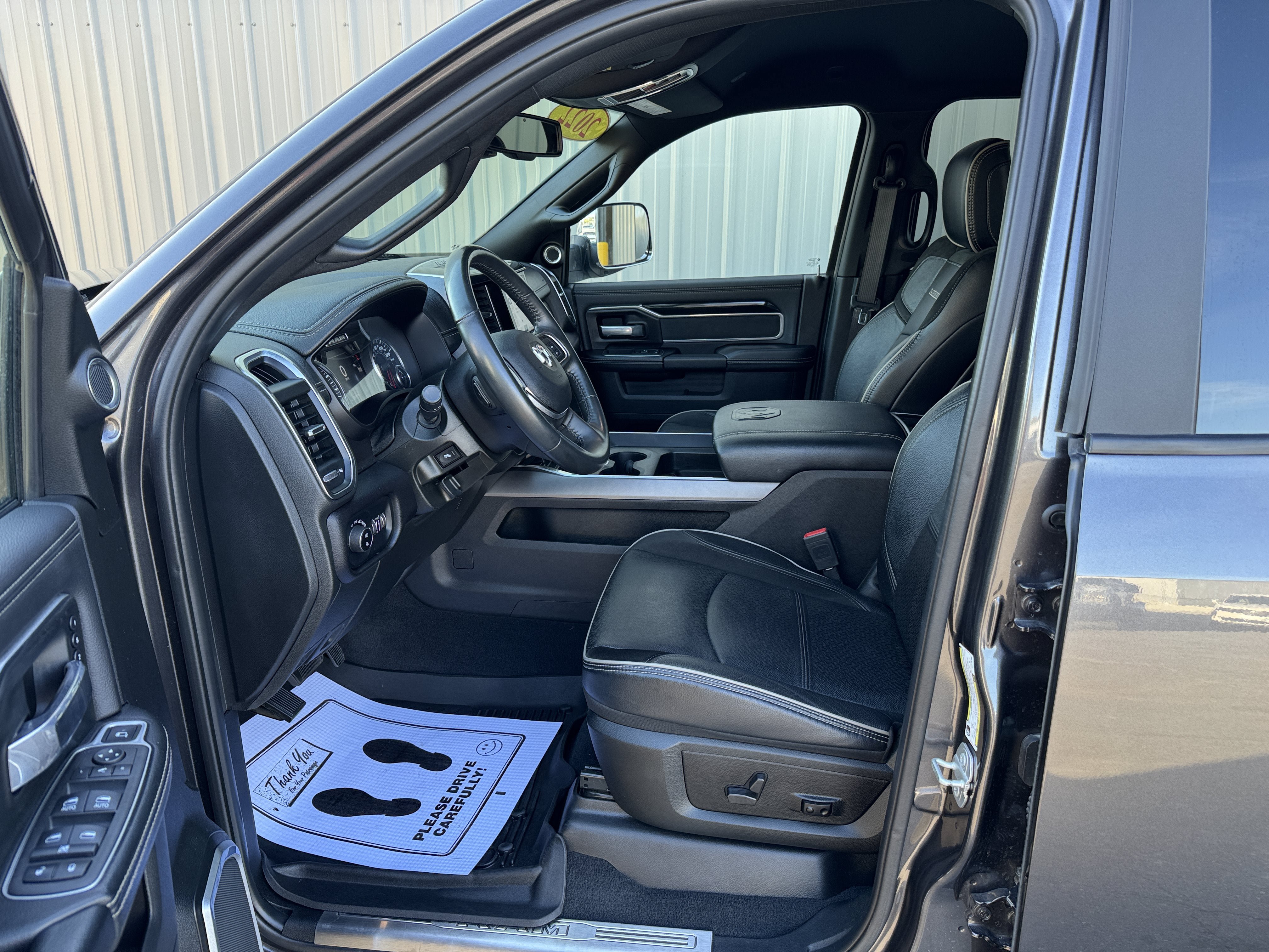 Used 2022 RAM 2500 Laramie AWD/4WD image 9