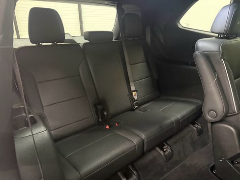 Certified 2025 Buick Enclave Sport Touring image 22