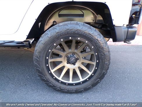Used 2018 Jeep Wrangler Unlimited Sport AWD/4WD image 45