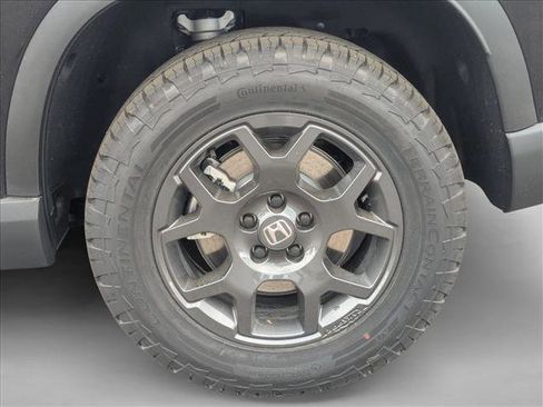 New 2025 Honda Pilot TrailSport image 10
