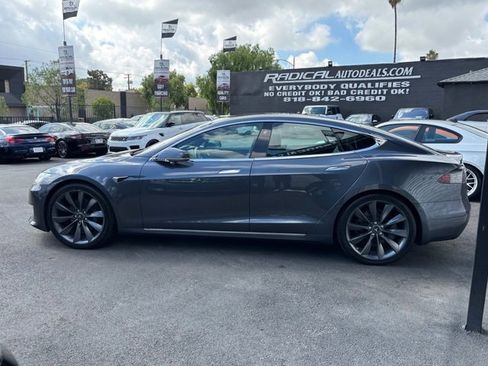 Used 2018 Tesla Model S 75D image 11