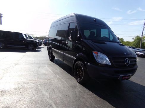 Used 2011 Mercedes-Benz Sprinter 2500 image 6
