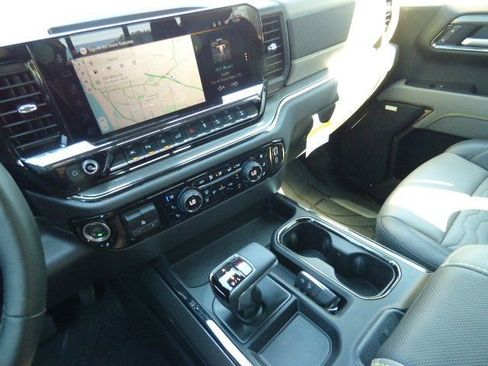 Used 2025 Chevrolet Silverado 1500 ZR2 w/ Technology Package image 20