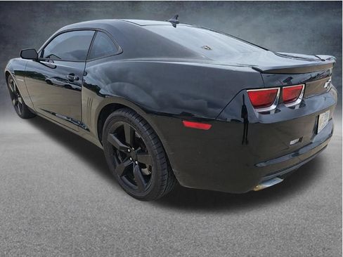 Used 2010 Chevrolet Camaro SS w/ RS Package RWD image 6