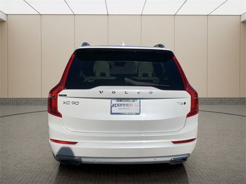 Used 2018 Volvo XC90 T6 Momentum w/ Convenience Package image 4