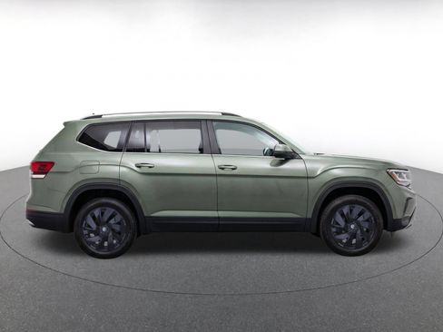 Used 2026 Volkswagen Atlas SE FWD image 10