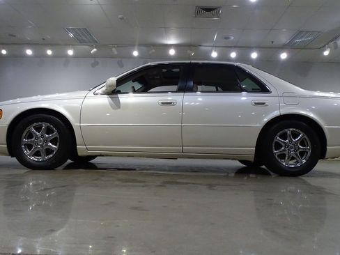 Used 2000 Cadillac Seville STS w/ Convenience Pkg FWD image 7