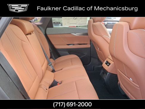 New 2025 Cadillac Optiq Luxury 2 image 19