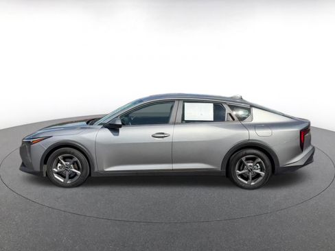 Used 2025 Kia K4 LXS image 9