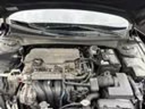 Used 2021 Hyundai Elantra SEL w/ Convenience Package FWD image 17