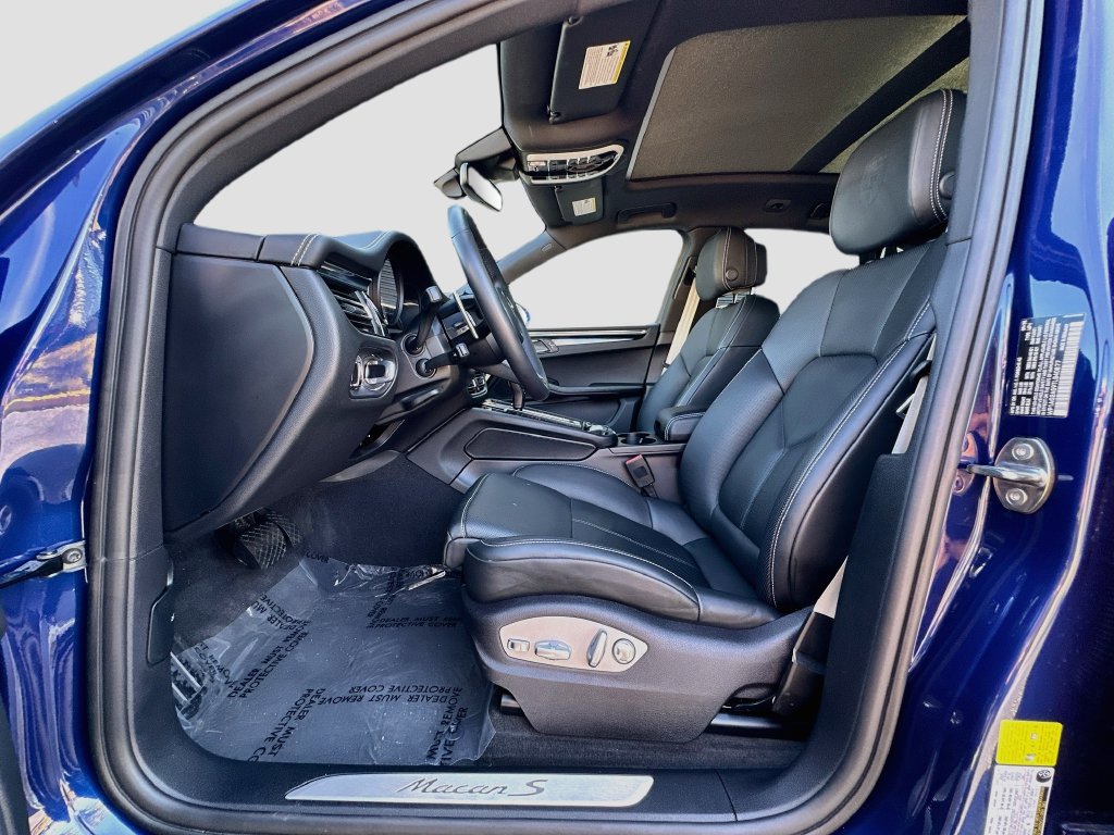 Certified 2026 Porsche Macan S AWD/4WD image 5