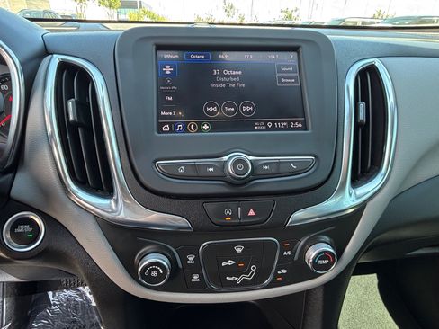 Used 2023 Chevrolet Equinox LS w/ LS Convenience Package FWD image 13
