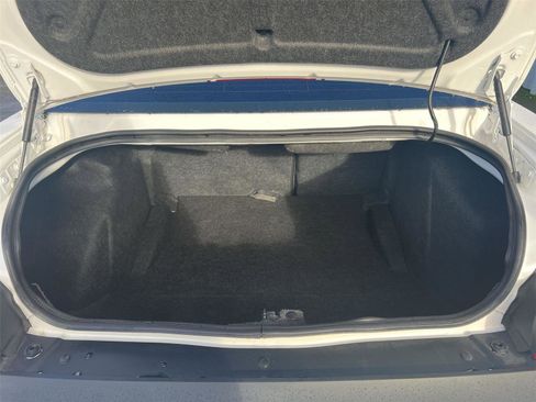 Used 2014 Dodge Challenger Rallye Redline image 21