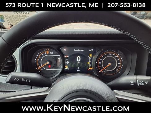 New 2025 Jeep Gladiator Sport AWD/4WD image 15