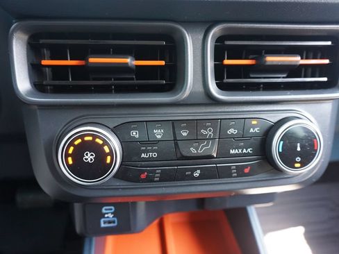 Used 2024 Ford Maverick XLT w/ XLT Luxury Package AWD/4WD image 11