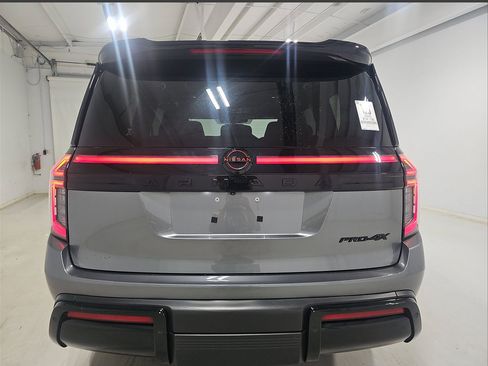 Used 2025 Nissan Armada PRO-4X AWD/4WD image 7