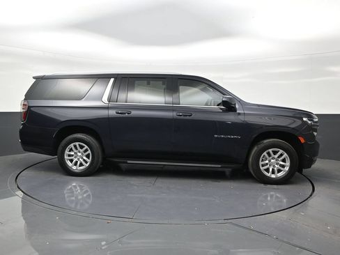 Used 2024 Chevrolet Suburban LS RWD image 6