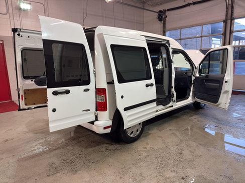 Used 2013 Ford Transit Connect XLT FWD image 12