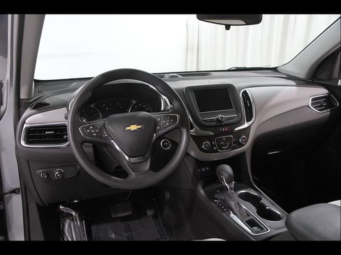 Certified 2023 Chevrolet Equinox LS w/ LS Convenience Package AWD/4WD image 6