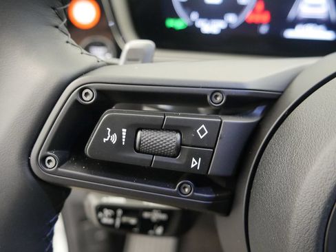 Certified 2026 Porsche Cayenne AWD/4WD image 45