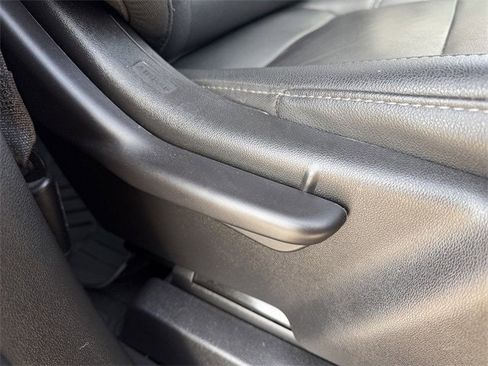 Used 2022 Chevrolet Silverado 1500 RST image 32