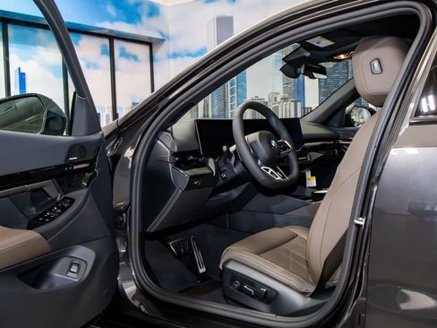 New 2026 BMW 530i xDrive w/ M Sport Package image 13