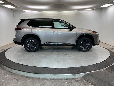 New 2026 Nissan Rogue Platinum w/ Platinum Premium Package image 6